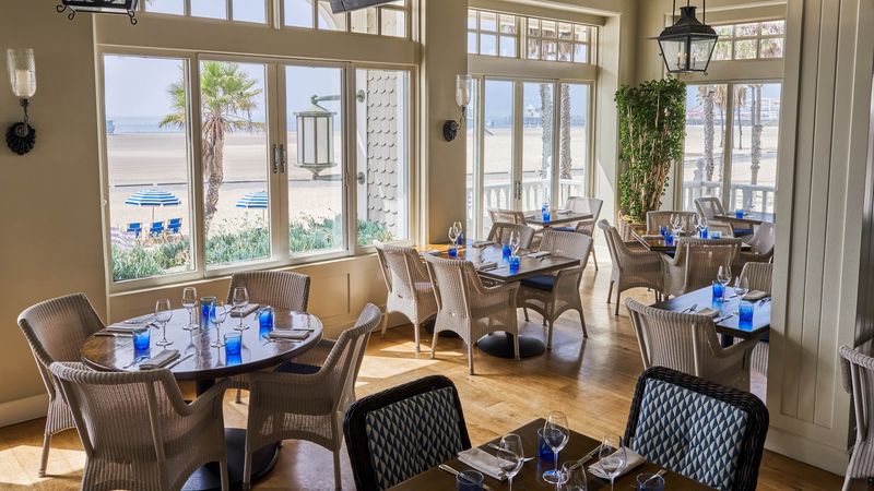 These Southern California Beachfront Restaurants Make The View Part Of The Meal In Spring - Decor Hint 1 Pico, Santa Monica