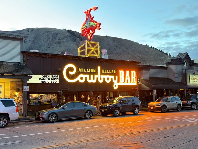 Million Dollar Cowboy Bar