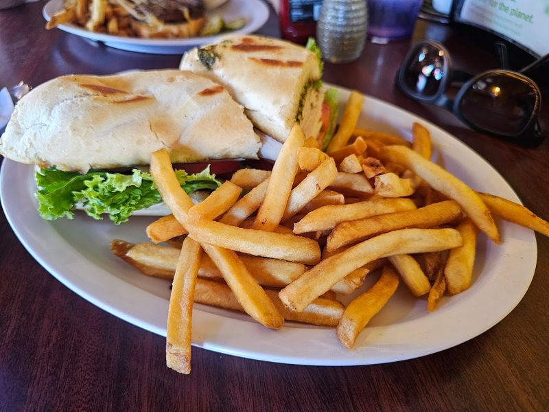 Paradise Valley Cafe, Mountain Center