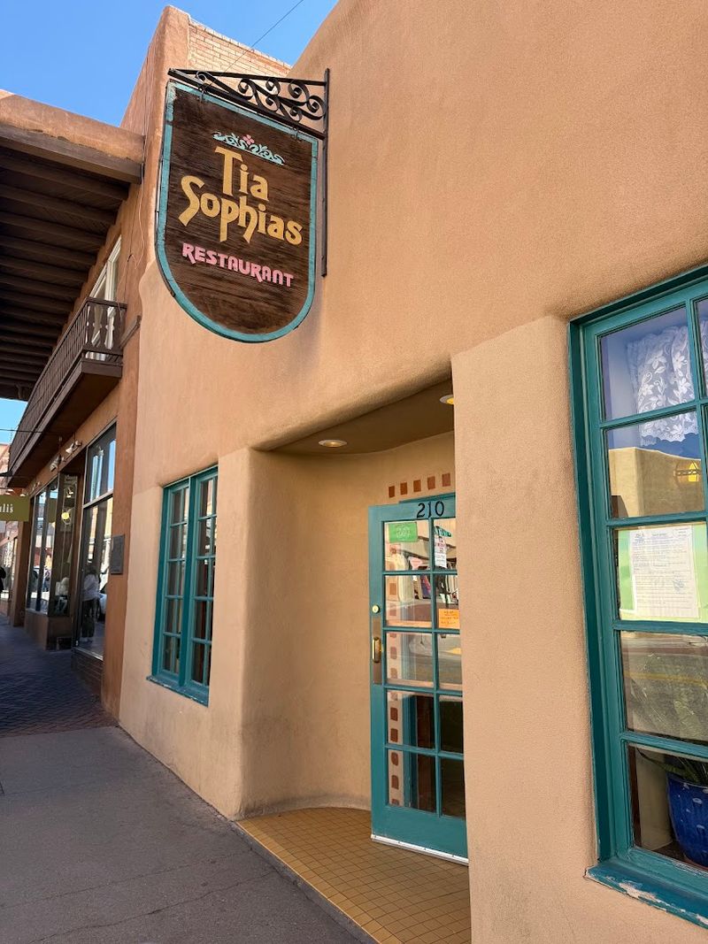 Tia Sophia's