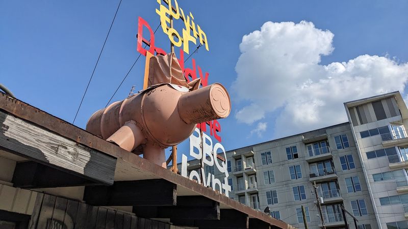 The Eestaurant Adds Flavor To A Georgia Food Itinerary