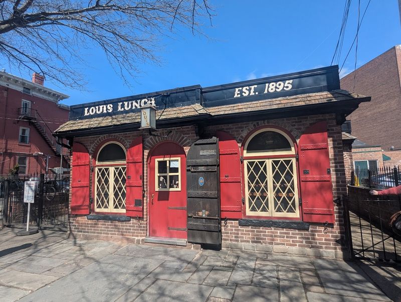 A New Haven Stop With Serious Food History