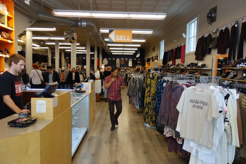 The Sell-In Process Lets Shoppers Trade Clothes For Cash Or Credit