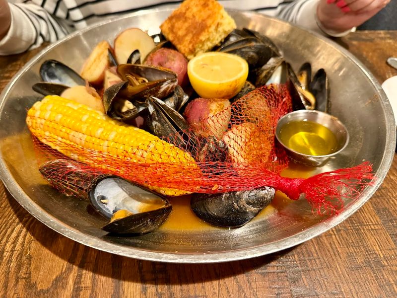 Seafood That Actually Lives Up To The Nautical Theme