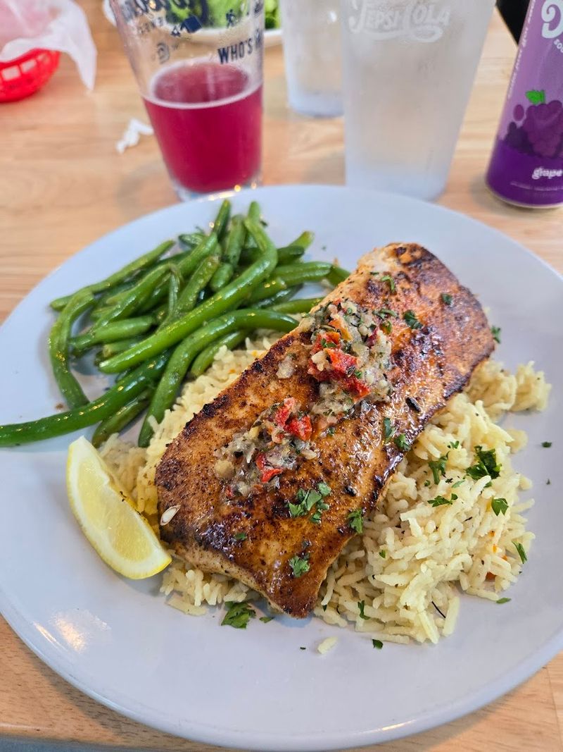 The North Carolina Grill Where The View And The Crab Cakes Are Equally Hard To Forget - Decor Hint The Grill Flavor That Keeps You Coming Back