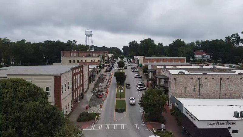 These Streets In A Georgia Town Look Straight Out Of A Hollywood Film - Decor Hint Proximity to Atlanta