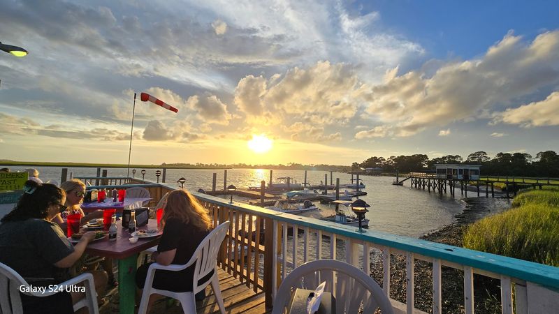 AJ's Dockside Restaurant – Tybee Island