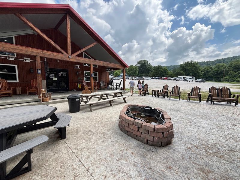 It captures a simple Kentucky atmosphere