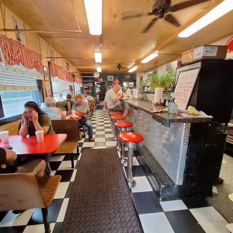 It keeps the classic diner spirit alive