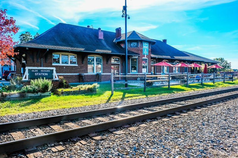 Olde Hickory Station, North Carolina