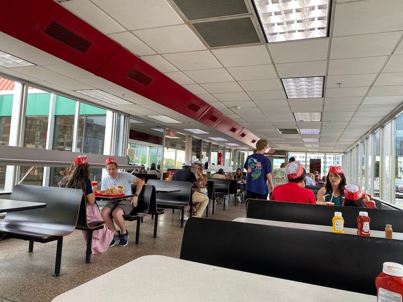 These 14 Classic Restaurants In Atlanta Georgia Have Stood The Test Of Time - Decor Hint The Varsity