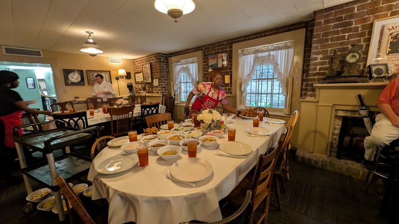 Mrs. Wilkes Dining Room, Savannah