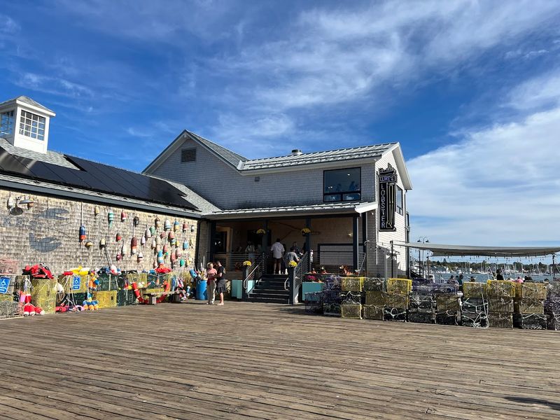 Luke's Lobster Portland Pier