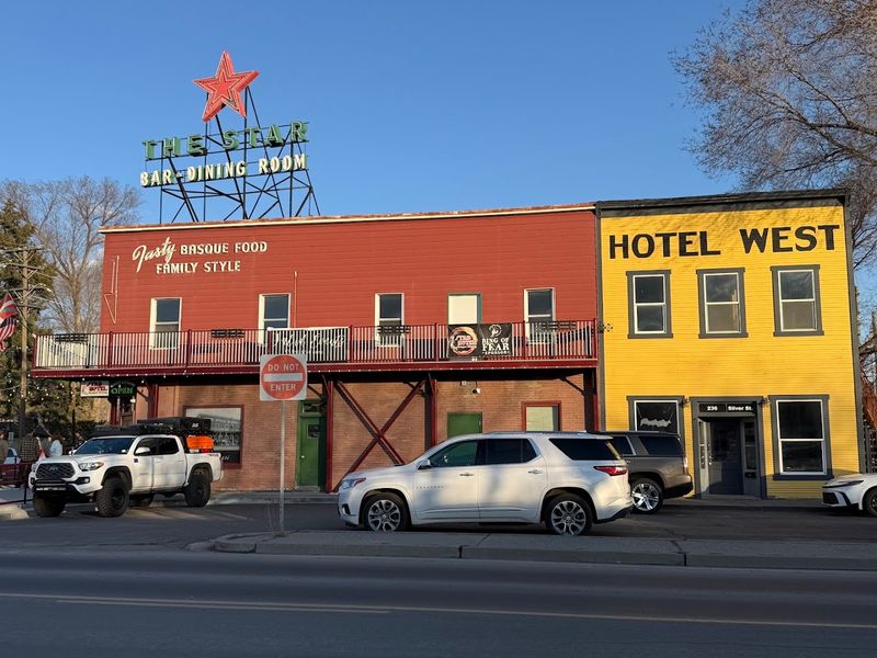 Star Hotel, Elko