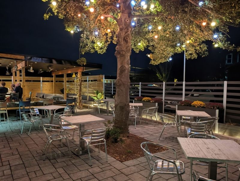 These Are The Delaware County, Pennsylvania Restaurants Locals Don't Get Tired Of - Decor Hint Departure