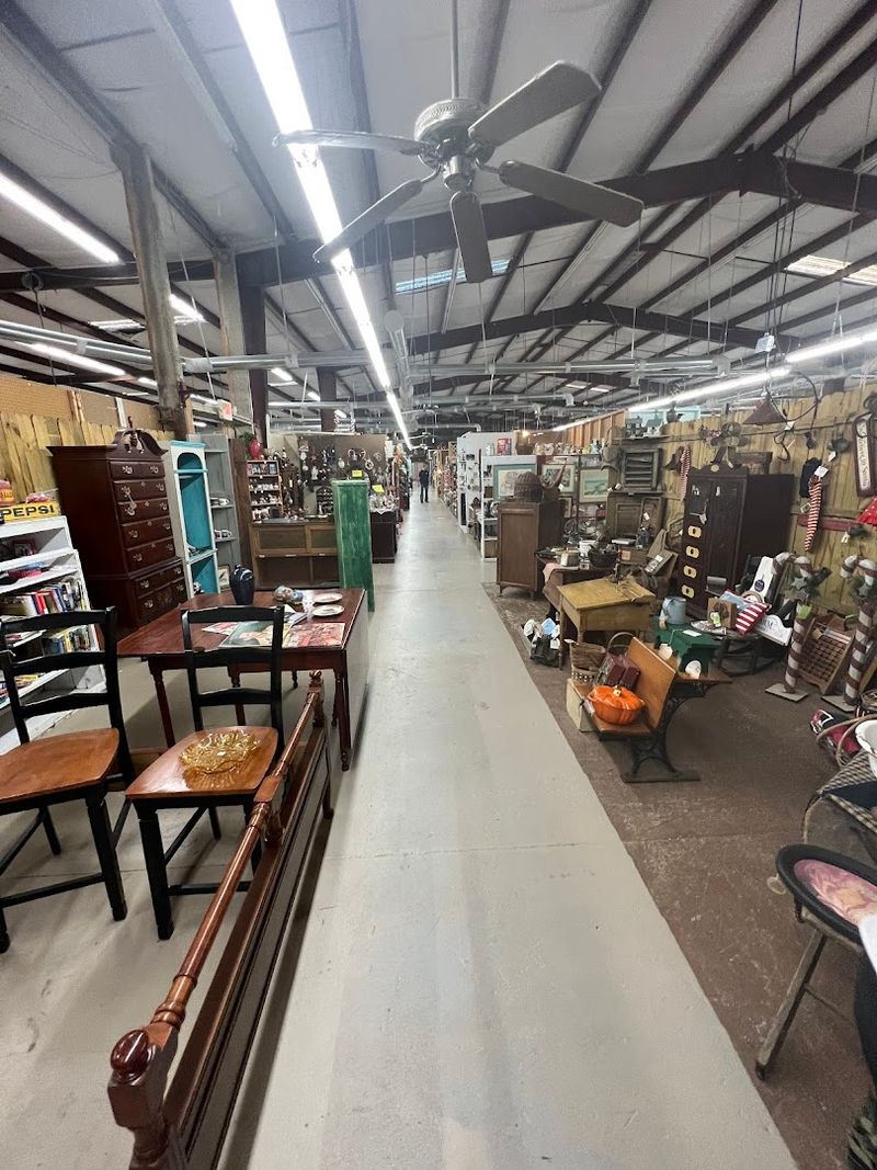 Extensive Selection Across 33,000 Square Feet