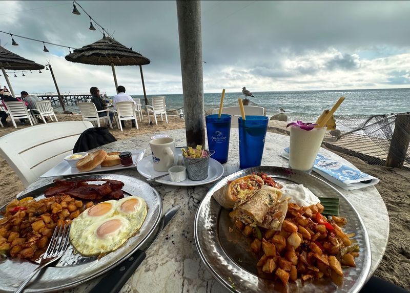Paradise Cove Beach Café