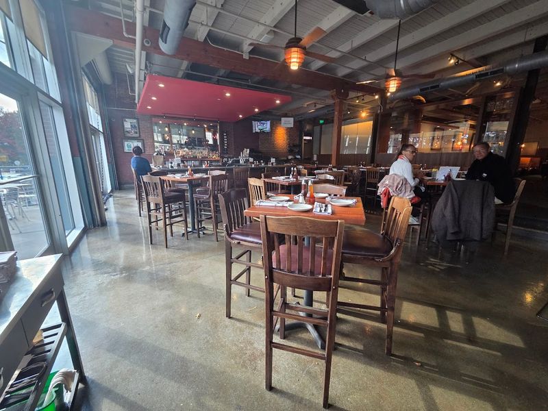 These Raleigh Ribs Are The Reason People Keep Saying North Carolina Does BBQ Better Than Anyone Else - Decor Hint The First Impression That Sets The Tone