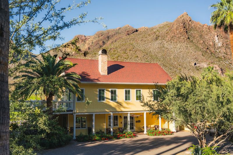 Historic Arizona Desert Haven