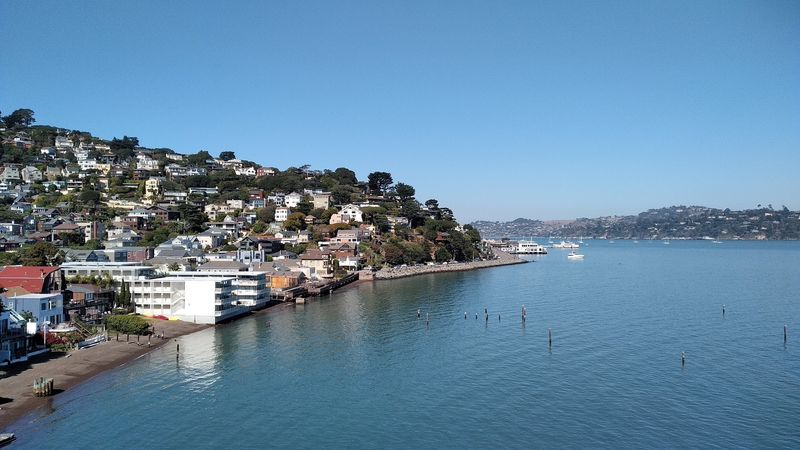 This Charming Waterfront Town In California Will Make You Feel Like You're In A Mediterranean Postcard - Decor Hint Mediterranean Climate That Feels Borrowed From Another Continent