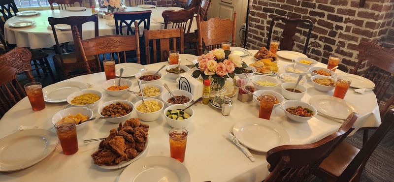 Authentic Southern Cuisine That Hits Every Note