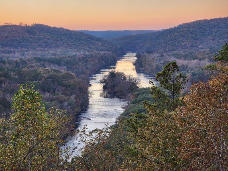 Scenic Overlooks That Feel Like Mountain Peaks