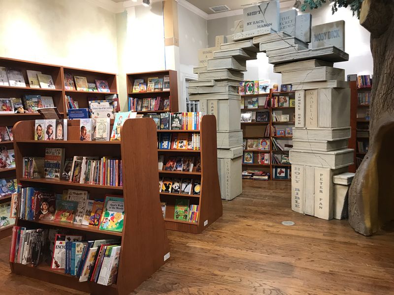 This Giant Georgia Bookstore Makes It Easy to Bring Stacks of Books Home - Decorating Tip A shop that is much bigger than it looks