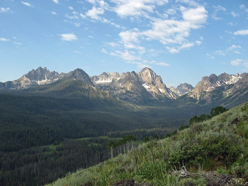 Sawtooth Mountains Views