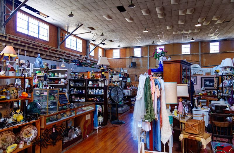 This Louisiana Antique Mall Is Worth Taking Your Time To Explore - Decor Hint A 1934 Schoolhouse With A Whole New Purpose