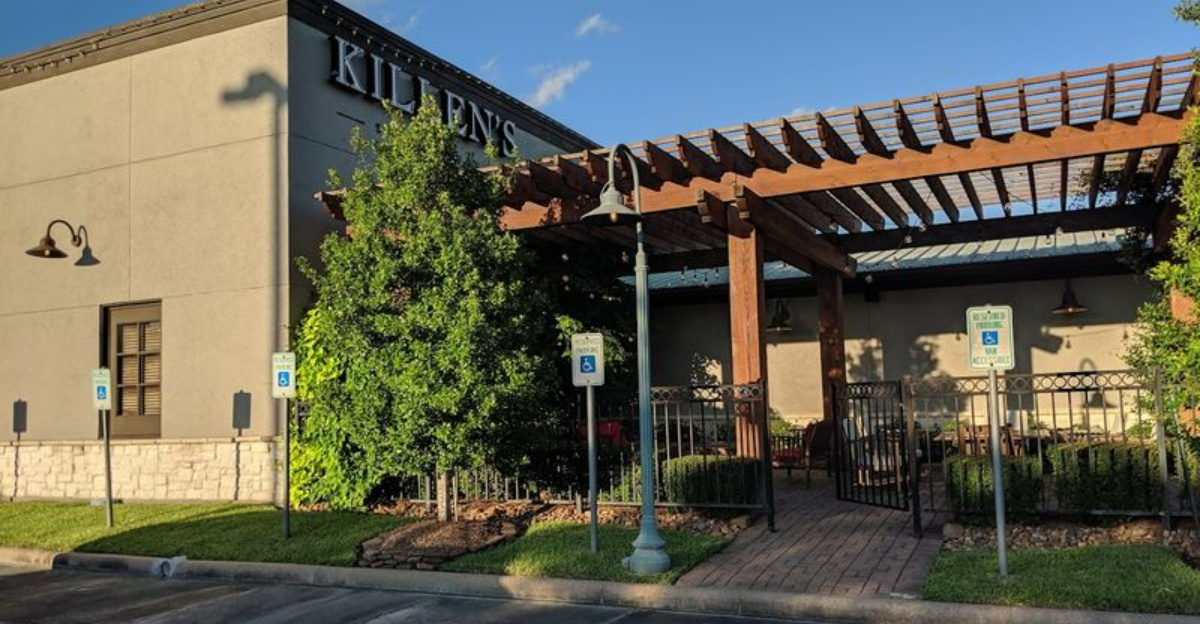 This Texas Steakhouse Is Earning A Reputation As One Of The Best - Decor Hint