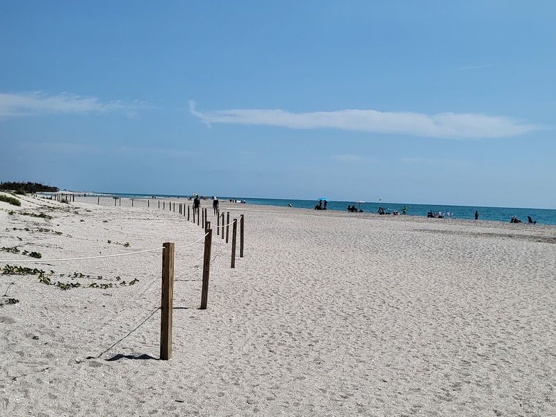 12 Secluded Beach Destinations In Florida That Feel Peaceful And Uncrowded - Decor Hint Stump Pass Beach State Park