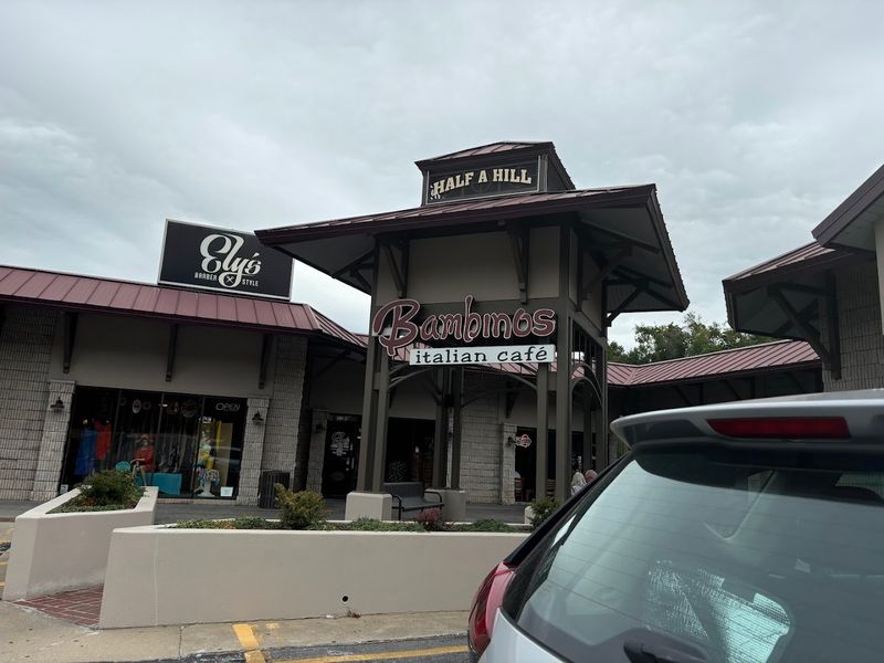 12 Hidden Missouri Restaurants That Locals Love And Tourists Miss - Decor Hint Bambino's Cafe, Springfield