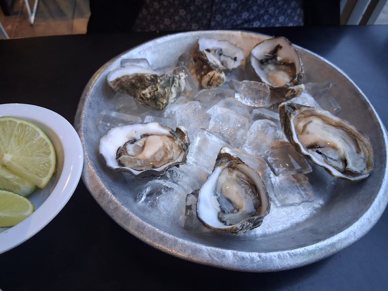 Fresh Oysters That Live Up to the Name