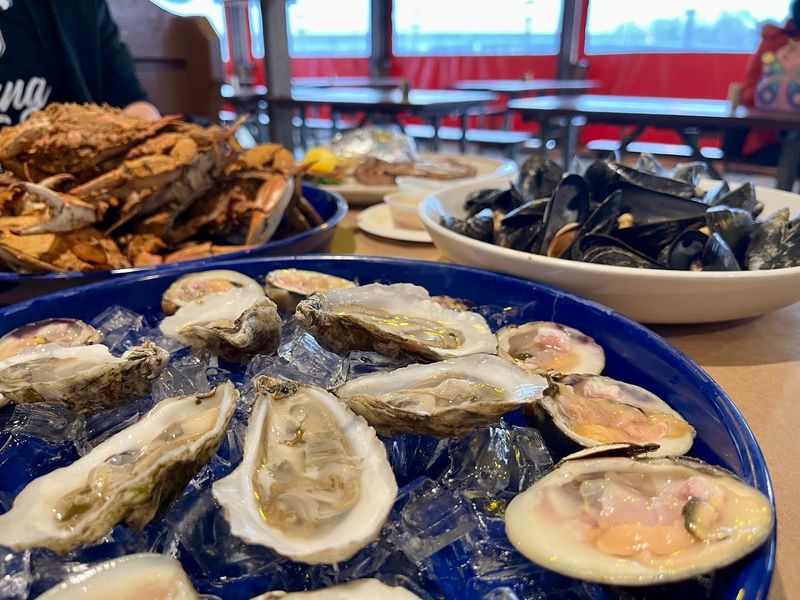 Mike's Restaurant & Crab House