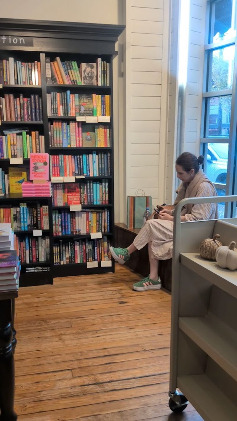 Cozy Window Seats and Reading Nooks