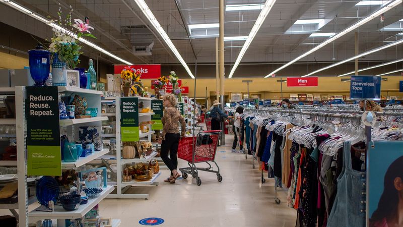 This Arcadia, California Thrift Store Adds Up To 10,000 New Items Daily And It's A Thrifter's Dream - Decor Hint The Sales Floor Holds Over 100,000 Items At Any Given Time