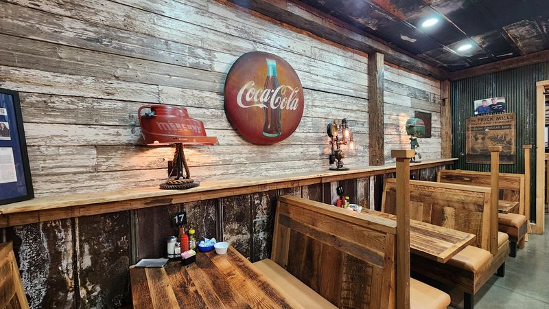 Vintage Decor That Turns Walls Into History Lessons