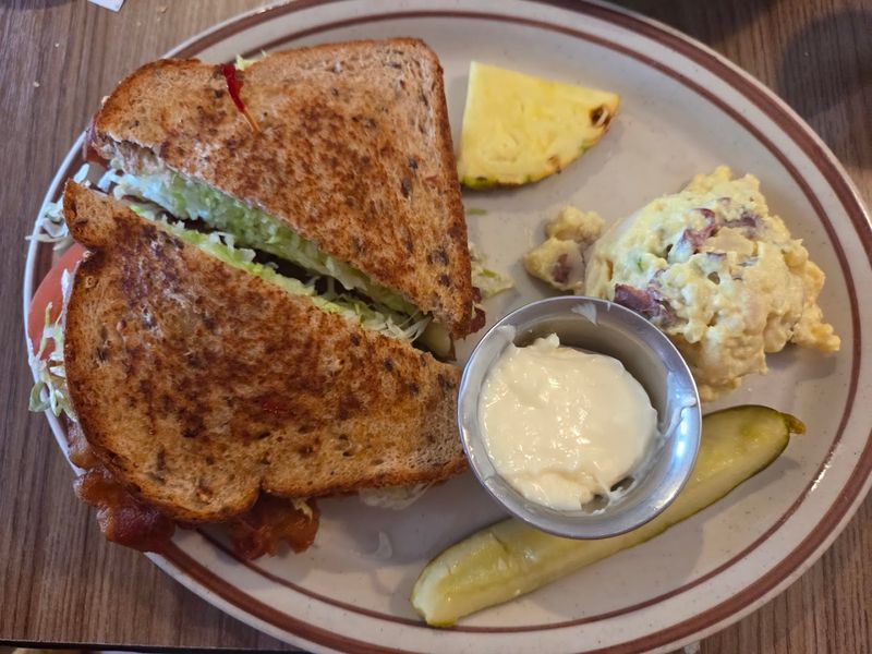 10 Southern-Inspired Restaurants In New Mexico That Stay True To Classic Comfort Traditions - Decor Hint Christy Mae's Restaurant