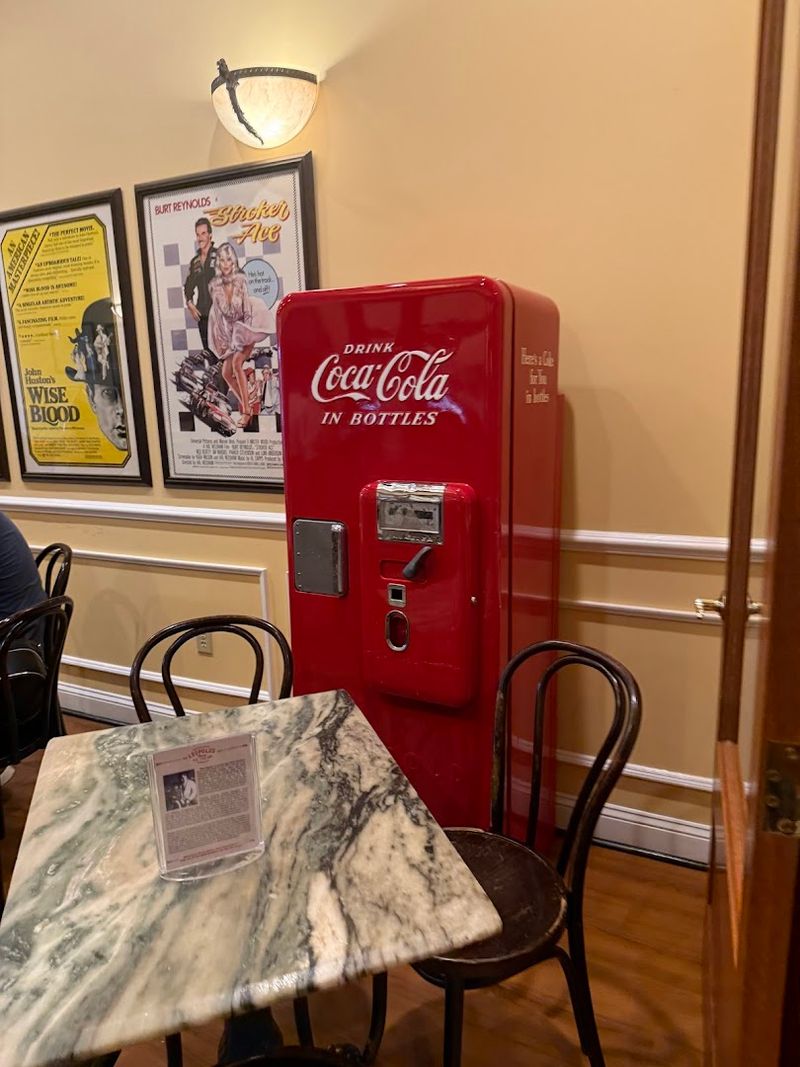 Hollywood Memorabilia That Tells a Fascinating Side Story