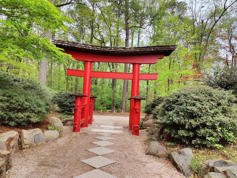 Wander The Birmingham Botanical Gardens