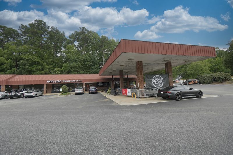 This North Carolina Groovy '60s Beatles Restaurant Feels Like A Time Machine - Decor Hint Outdoor Dining & Bike-Friendly