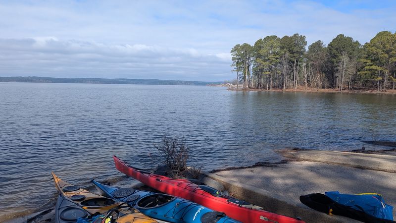 This Scenic North Carolina Spot Is A Dream For Camping, Swimming And Sunset Lovers - Decor Hint Paddle Across Expansive Waters