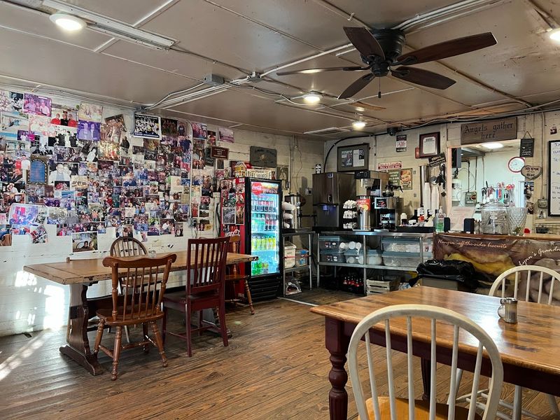 This Georgia Diner Is A Must-Visit For Anyone Who Loves A Great Breakfast - Decor Hint Robert's Brownies: A Sweet Surprise at Breakfast