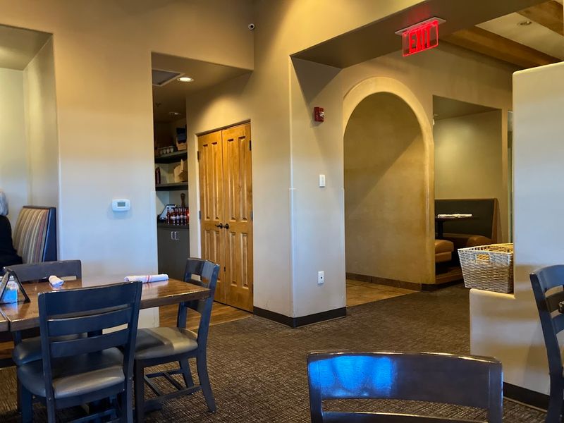 10 Southern-Inspired Restaurants In New Mexico That Stay True To Classic Comfort Traditions - Decor Hint The Ranch House