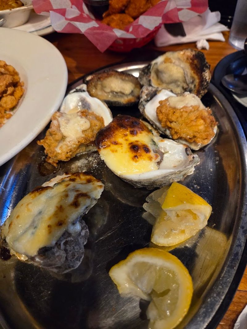 Nautical Decor That Sets the Mood