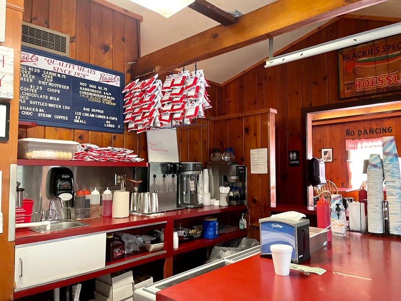 What To Know Before You Go, From Cash Only To No Fries