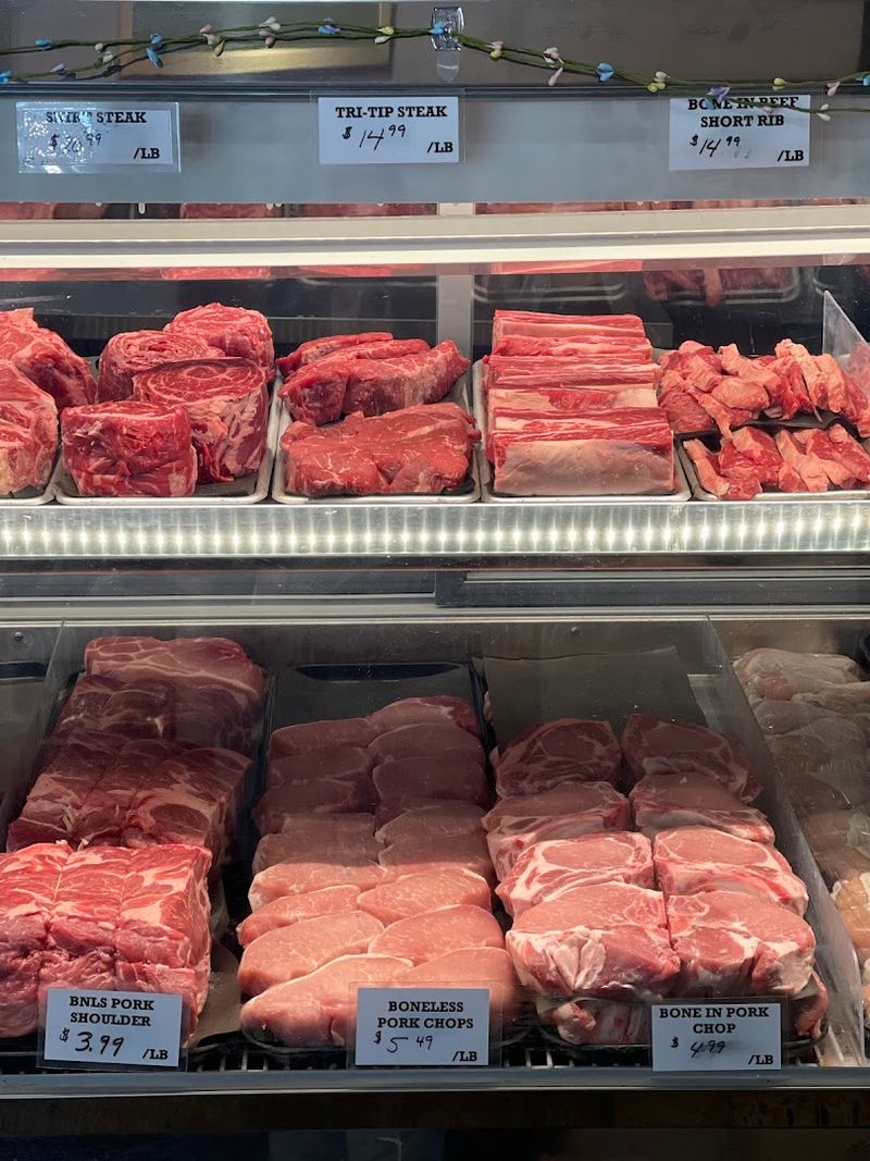 Sisters Meat and Smokehouse - Redmond