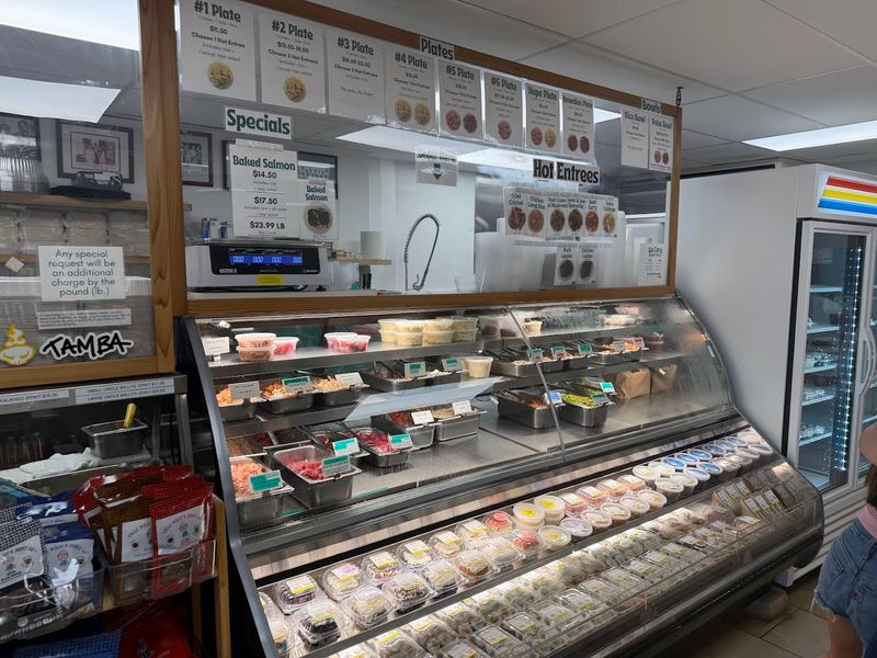 How Pono Market Keeps Things Simple And Local