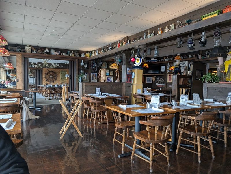 The Perfect Spot For A Group Food Adventure