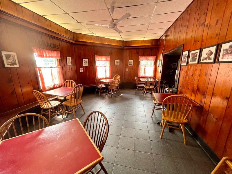 The Story Behind Blackie's Hot Dog Stand In Cheshire